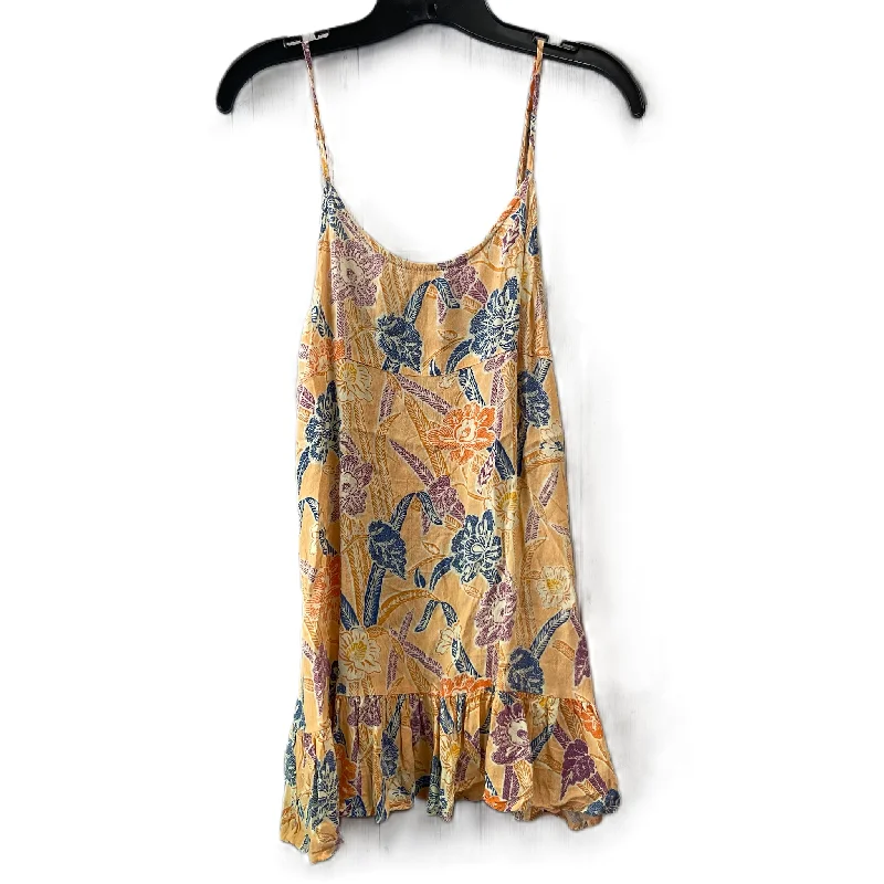 Orange Top Sleeveless By Urban Outfitters, Size: M